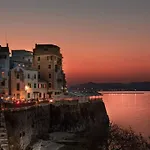 Walls Sea View *