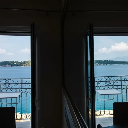 Apartment Walls Sea View